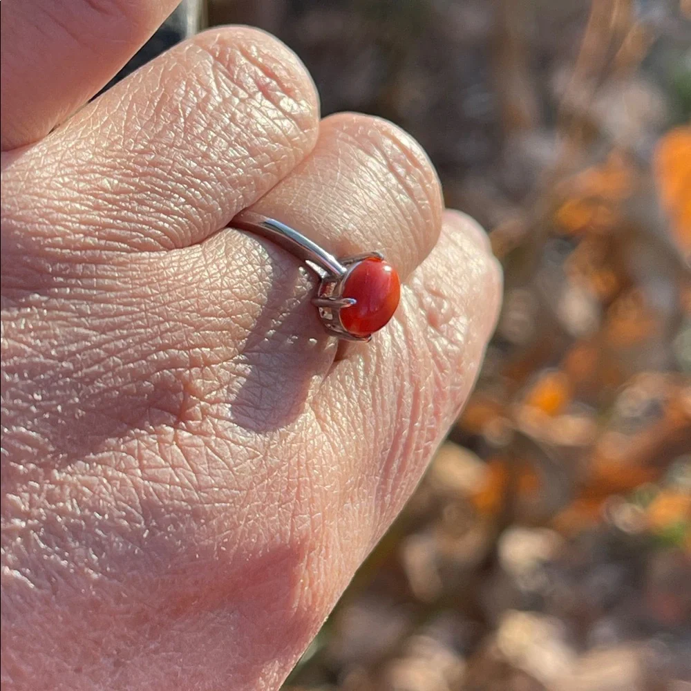NWT Genuine Coral Stone 8X6mm Ring in 925 Sterling Silver Size 7